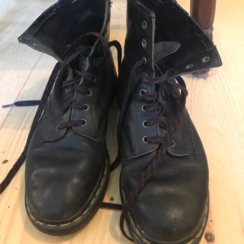 Vintage Dr. Martens W9.5